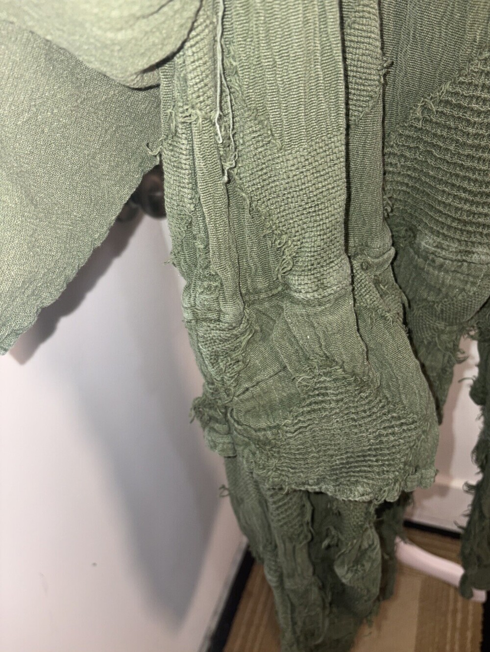 Olive Green Distressed Cargo Wide-Leg Pants - Picture 4 of 14